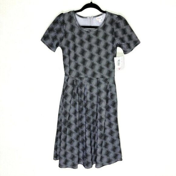 LuLaRoe Amelia Dress Size S Pockets Geometric Black White Short Sleeve Zip New - Picture 7 of 7